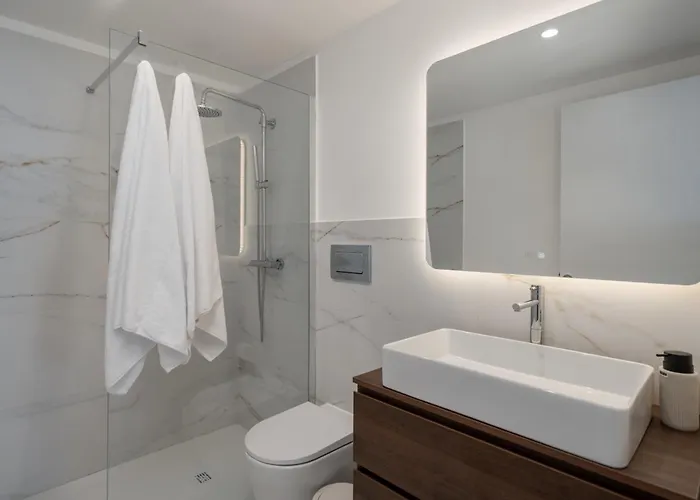 Apartment Basia By An Island Funchal (Madeira)