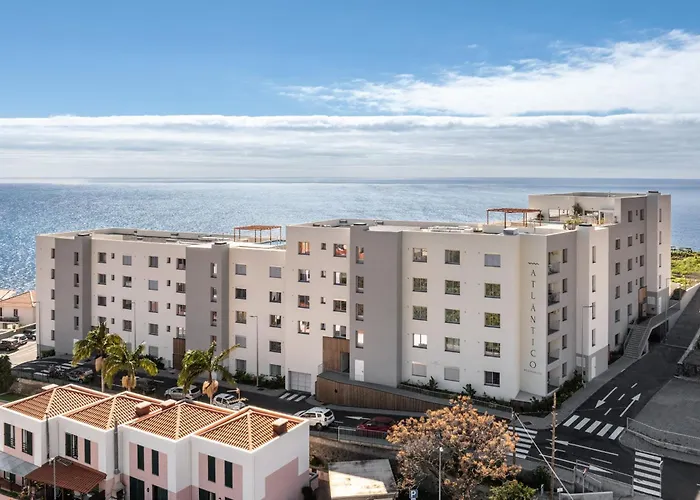 Basia By An Island Apartment *